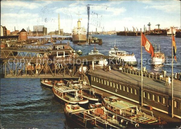 Hamburg Landungsbrücken Schiffe