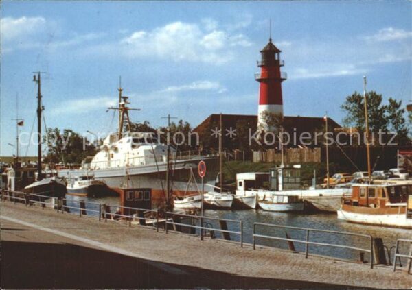 Buesum Nordseebad Hafen mit Leuchtturm