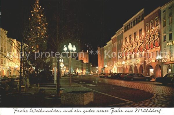 Muehldorf Inn Stadtplatz zur Weihnachtszeit Weihnacht