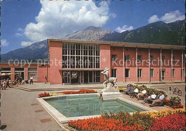 Bad Reichenhall Hauptbahnhof Centauren Brunnen Hochstau