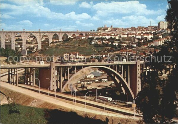 Lisboa Viaduto Duarte Pacheco e antigo Aquedut