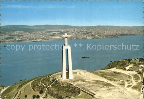 Almada Monumento a Christo Rei visto do ar