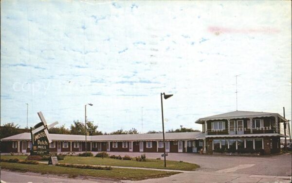 Oskaloosa Iowa Motel Dutch Hill