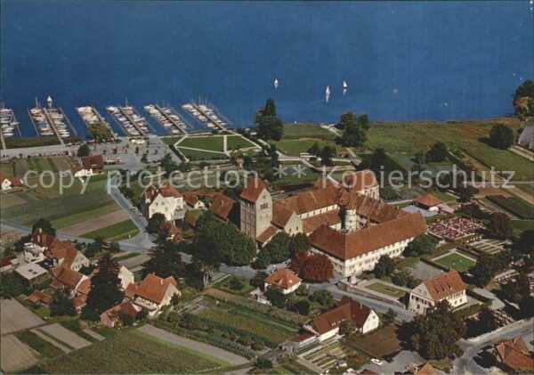 Insel Reichenau Fliegeraufnahme Marienmünster in Mittel