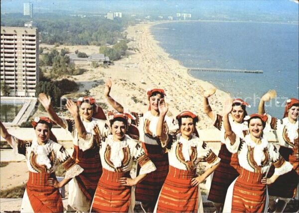 Slantschev Brjag Strand und Frauen in Tracht Volkstanz