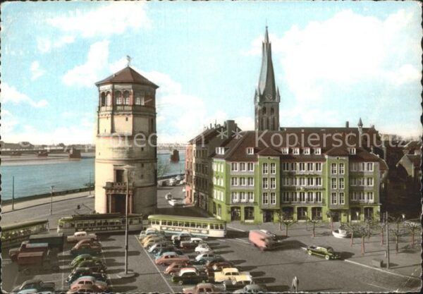 Duesseldorf Burgplatz mit Schloßturm und Lambertusk