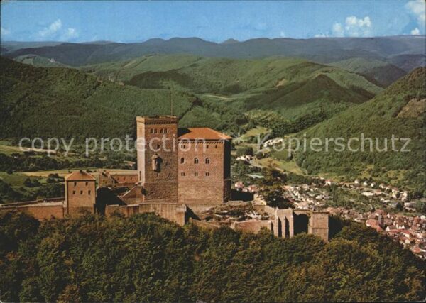 Annweiler Trifels Fliegeraufnahme Burg Trifels