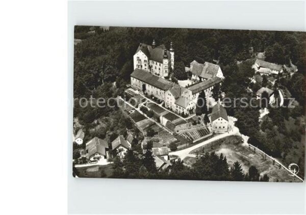 Englburg Niederbayern Pension Schloß Englburg Fliegeraufnahme