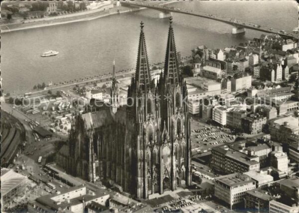 Koeln Rhein Fliegeraufnahme Dom