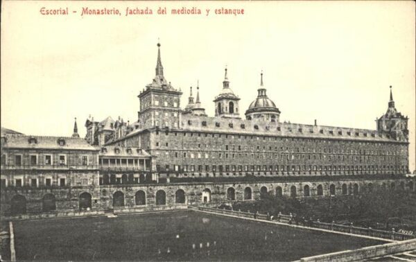 El Escorial Monasterio fachada del mediodia y estan