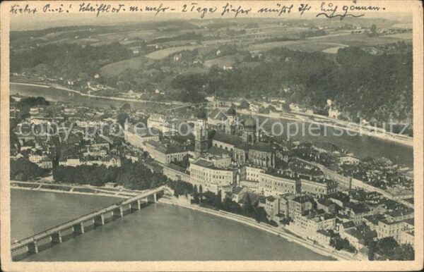 Passau mit Inn und Donaubrücke Fliegeraufnahme