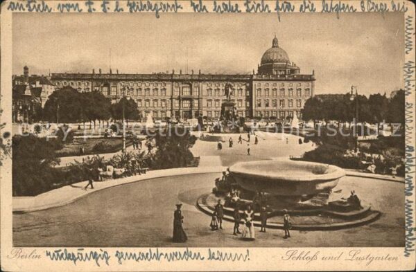Berlin Schloss und Lustgarten Denkmal