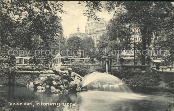Duesseldorf Tritonengruppe Denkmal