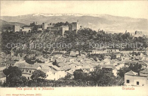 Granada Andalucia Vista general de la Alhambra