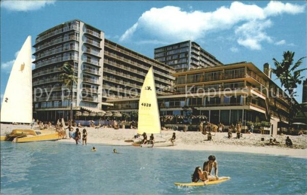 Waikiki Reef Hotel Beach Katamaran