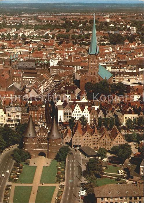 Luebeck Fliegeraufnahme mit dem Holstentor