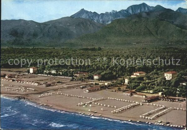 Marina di Pietrasanta Fliegeraufnahme Strand