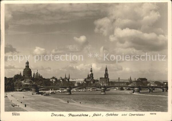 Dresden Schloss Hofkirche Opernhaus