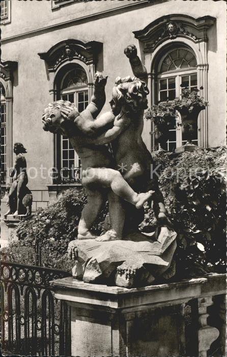 Ludwigsburg Schloss Putten am Portal