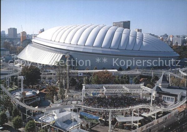 Tokyo Dome and Kourakuen Amusement Park
