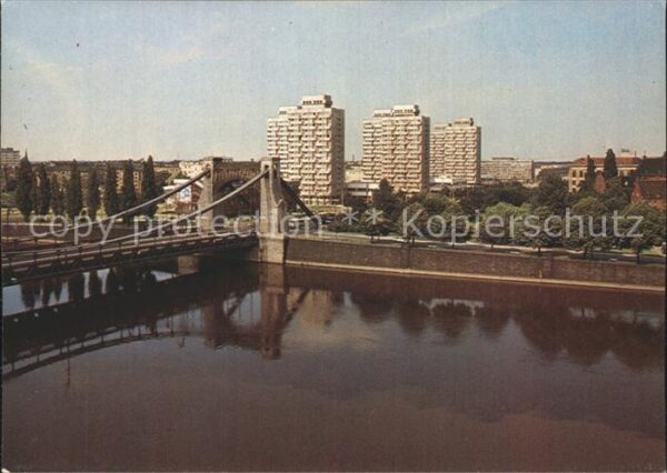Wroclaw Wiezowce przy placu Grunwaldzkim Mostu