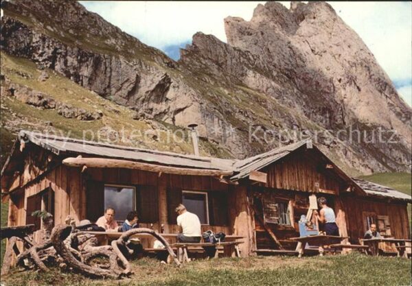St Christina Troierhütte Dolomiten