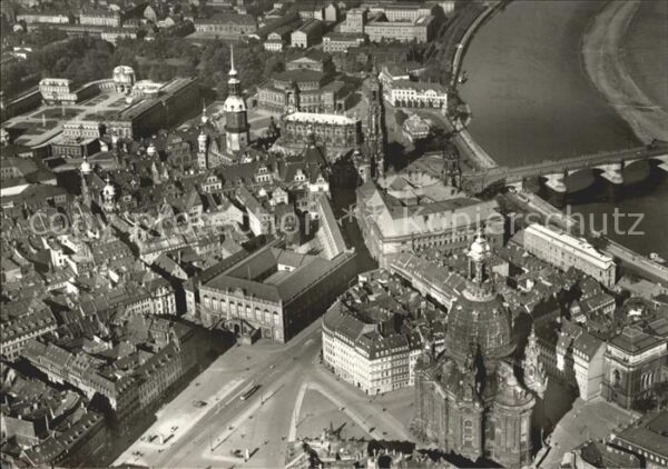 Dresden Blick über den Neumarkt Fliegeraufnahme