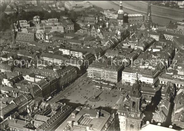 Dresden Blick über den Altmarkt Fliegeraufnahme