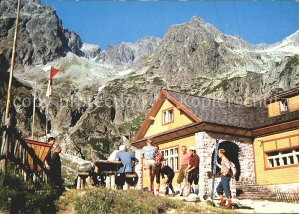 Vysoke Tatry Brncalova chata pri Zelenom plese Kezma