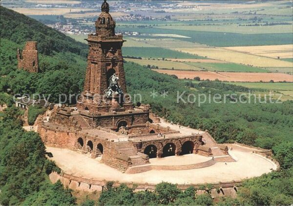 Bad Frankenhausen Kyffhäuserdenkmal mit Barbarossaturm Fl
