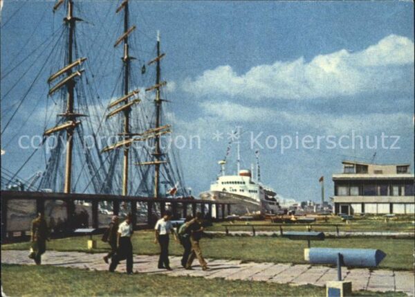 Riga Lettland Rigaer Passagierhafen Segelschiff