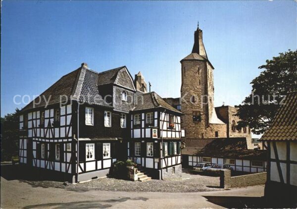 Bergisch Gladbach Alter Winkel mit neuem Rathaus