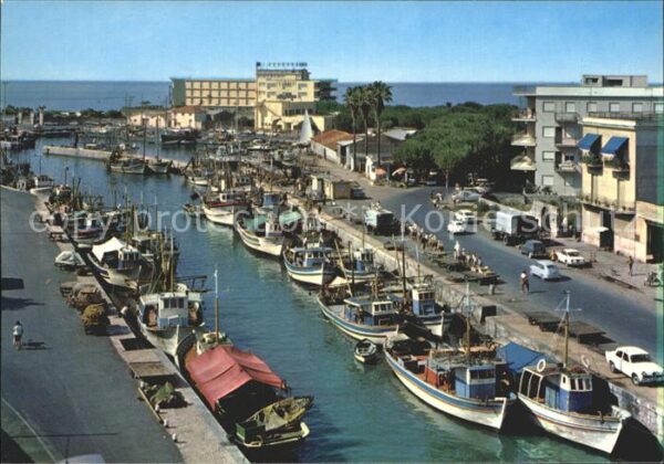 Terracina Hafen