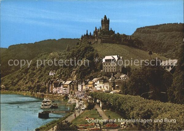 Cochem Mosel mit Burg und Moselanlage