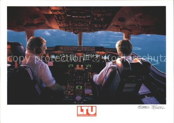 Flugzeuge Zivil LTU Cockpit MD-11 Piloten