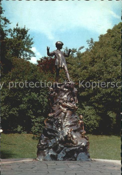 London Peter Pan Statue Kensington Garden