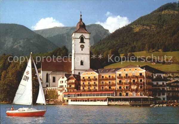 St Wolfgang Wolfgangsee Weisses Rössl Hotel mit Schafberg