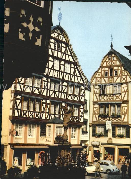Kues Fachwerkhäuser am Marktbrunnen