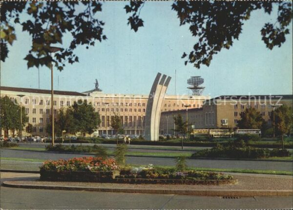 Tempelhof Berlin Luftbrückendenkmal