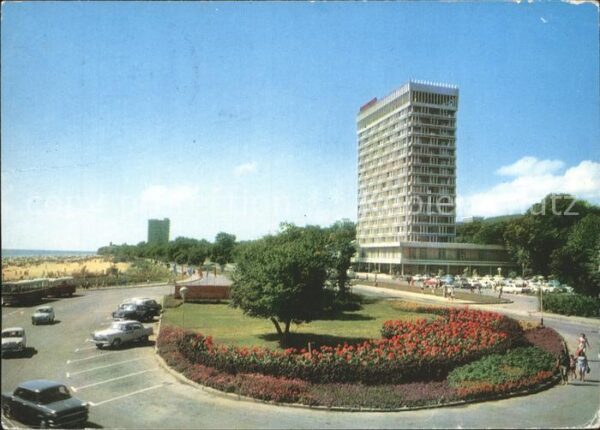 Slatni Pjasazi Hotel International