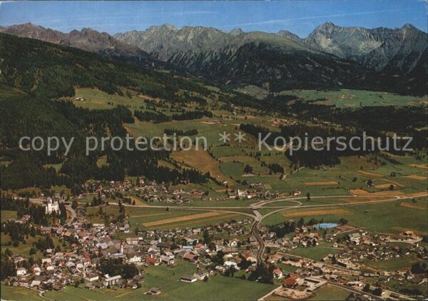 Mauterndorf im Lungau mit Niedere Tauern