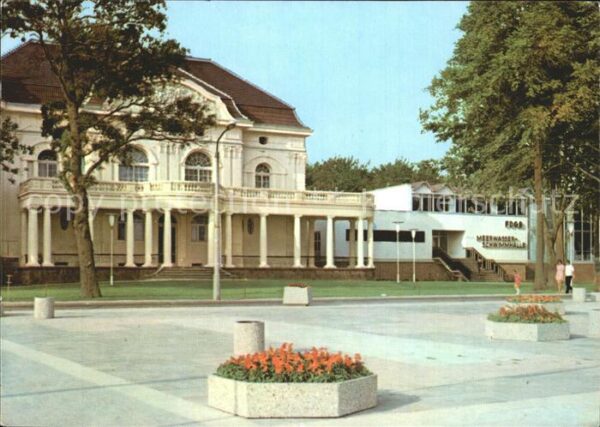 Kuehlungsborn Ostseebad Meerwasserschwimmhalle des FDGB
