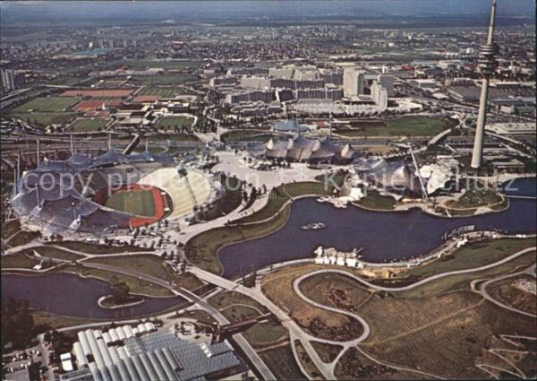 Muenchen Olympiaturm Sporthalle und Schwimmhalle