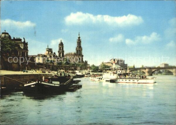 Dresden Brühlsche Terrasse Elbe Schiff