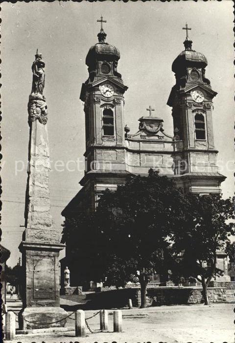 Tata Tovaros Katholische Kirche