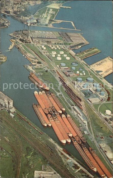 Milwaukee Wisconsin Fliegeraufnahme Hafen