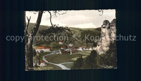 Behringersmuehle Talblick Felsen Fränkische Schweiz