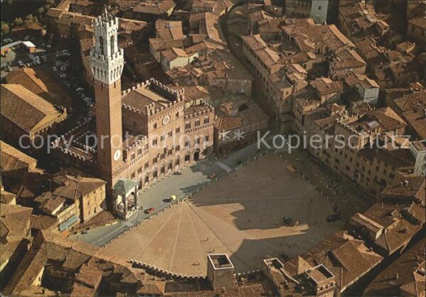 Siena Piazza del Campo veduta aerea