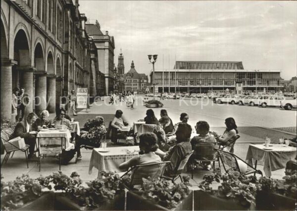 Dresden Altmarkt Strassencafe