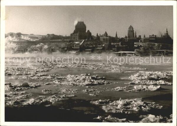 Quebec Eisschollen auf dem Fluss